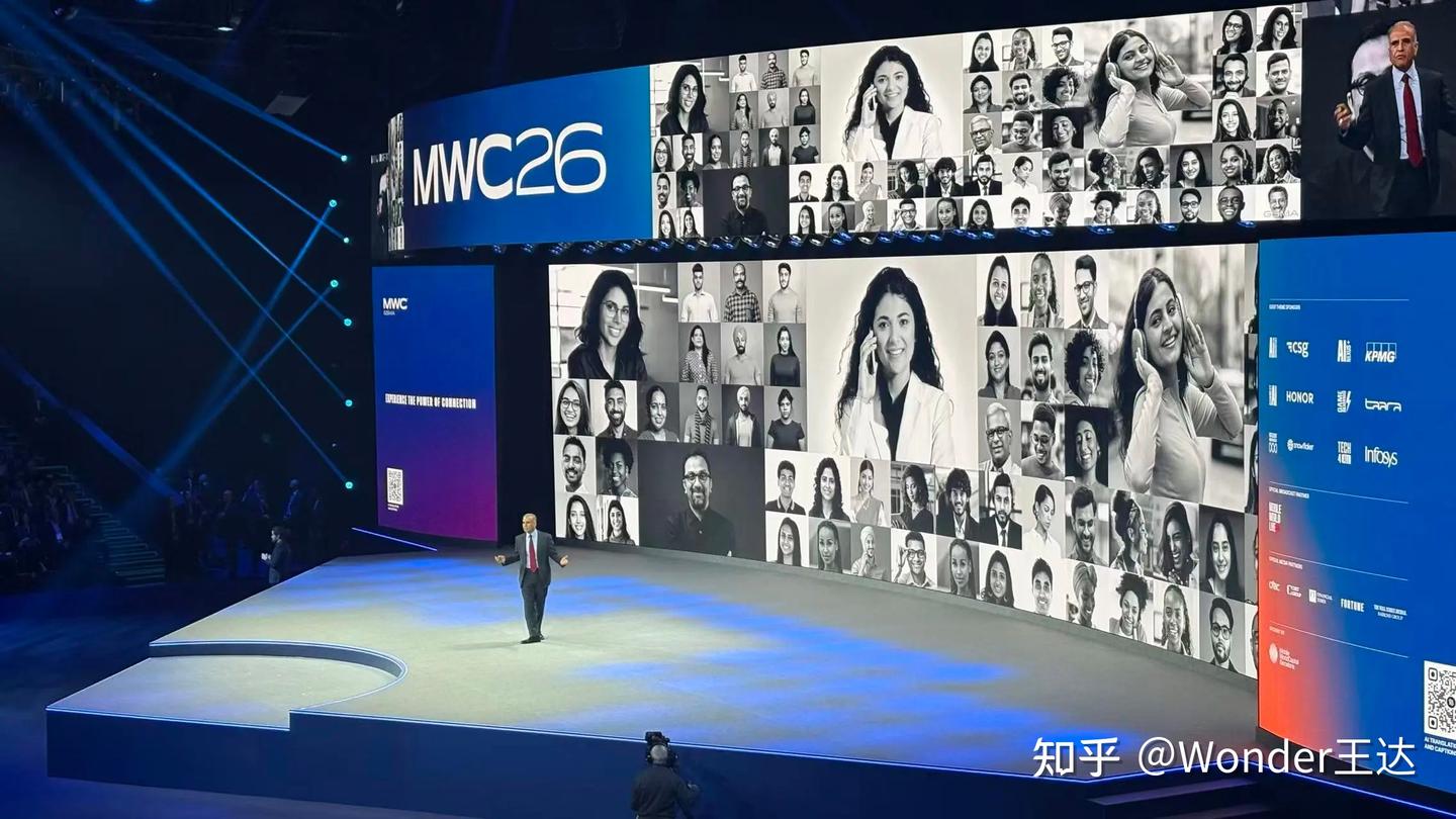巴塞罗那 MWC 战记:靠一台翻译机,我和多国友人无障碍交流