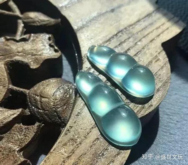 翡翠軟玉ネフライト 中国四大名玉岫玉天青冻[超高級品] 这种玉本不值钱，全靠网友吹？！ - 知乎