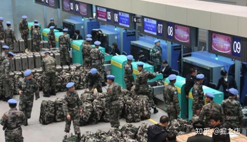 飞机免托运行李怎么办理 v2-d75ee6f0799b11e7c96ec7bedd8df547_r.jpg