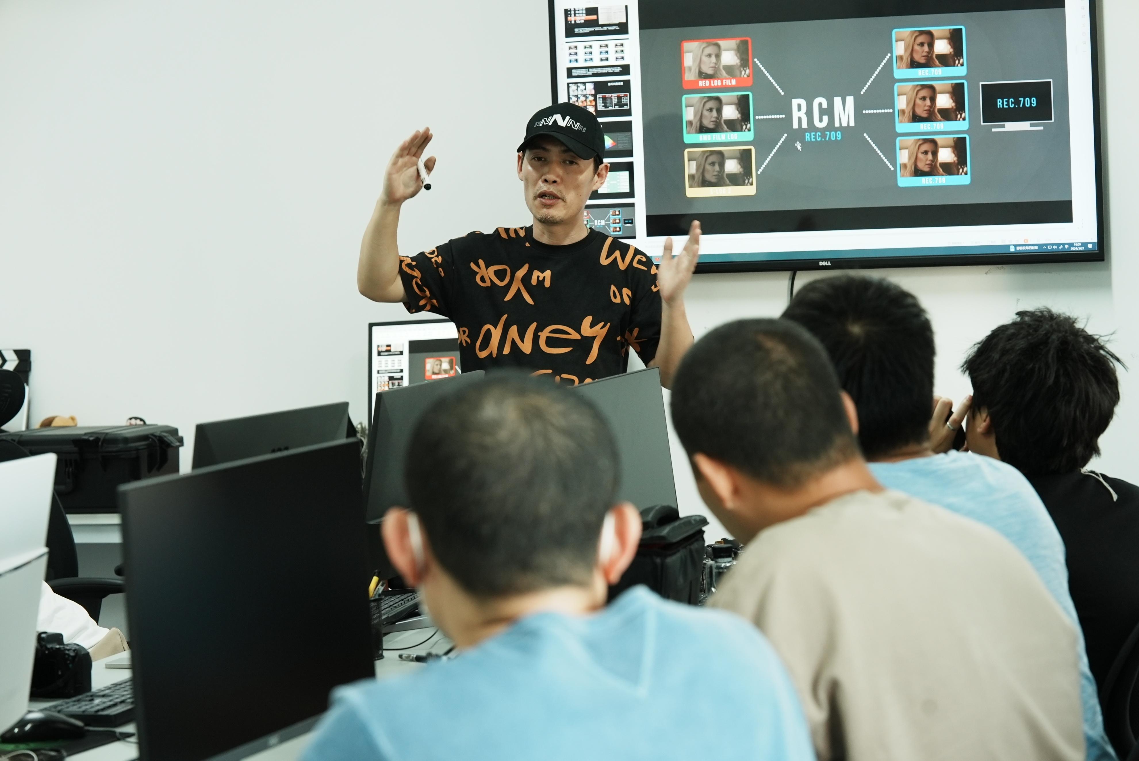 陈阅摄影培训学校的具体地址在哪里?简介及联系方式? - 知乎