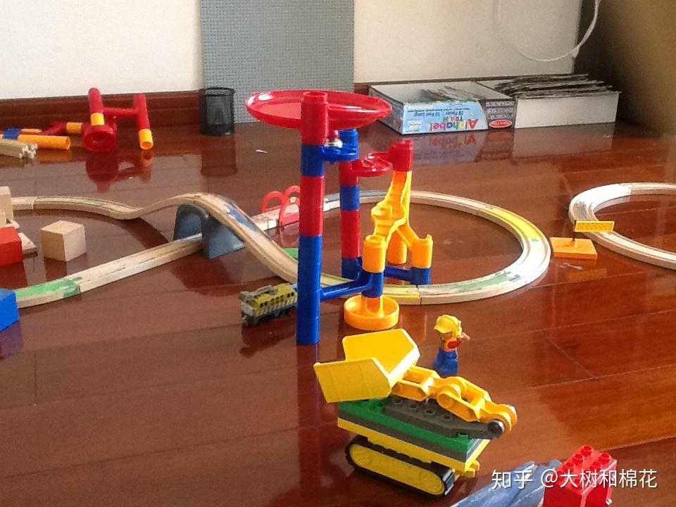 Marble Run (1) | 有趣的滚珠弹珠轨道 Galt,Hubelino,HABA,Hape - 知乎
