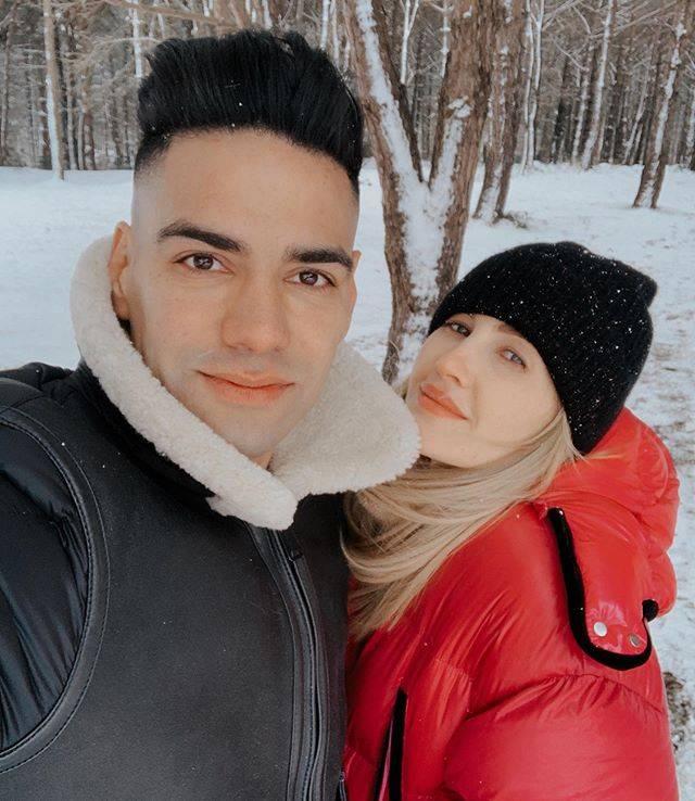 【社交秀】阿圭罗低调约会金发美女;津琴科女友秀惹火大长腿