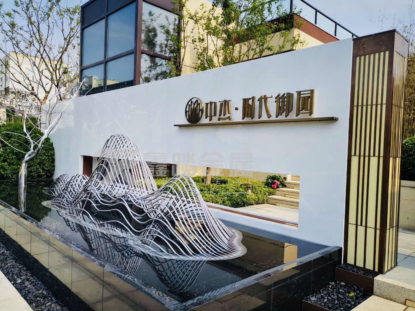 镜面不锈钢假山雕塑山形造型雕塑连绵起伏不断磅礴气势