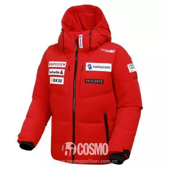 descente 瑞士滑雪队生活装备 3,490元▲fiona chen 斐娜晨 撞色