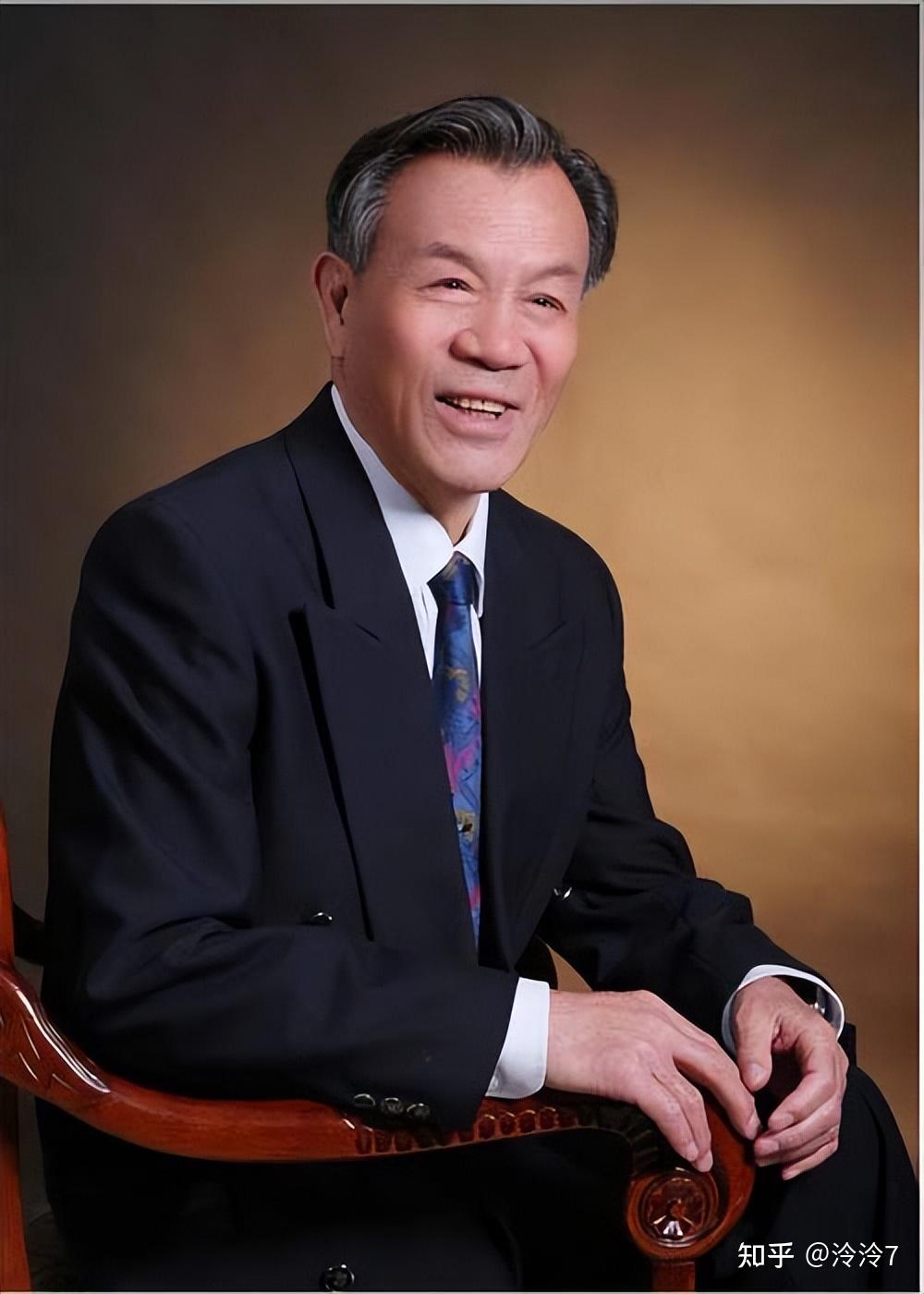 1935年1月7日出生于辽宁省大连市,原籍是山东省肥城县,中国工程院院士