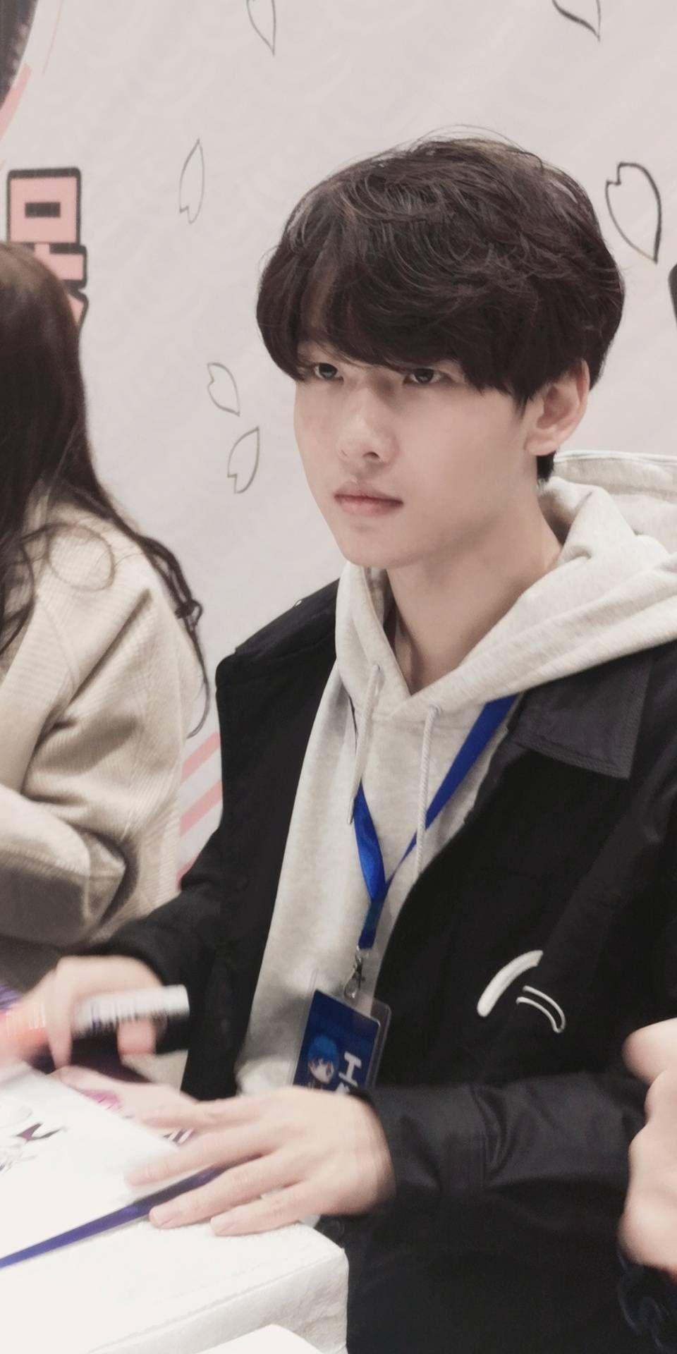 留下你手机里关于花少北的图片