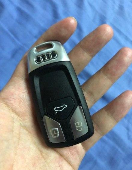 爱车新旧交替从奥迪q330tfsi到奥迪q5l