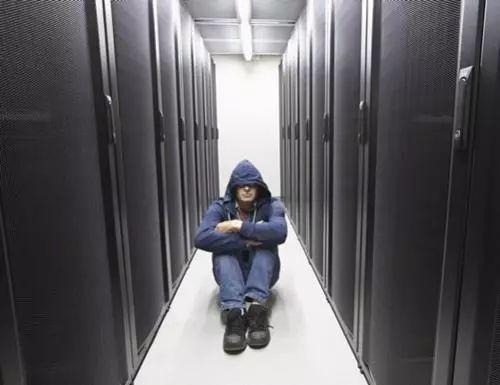 内向的女生适合出国留学么?