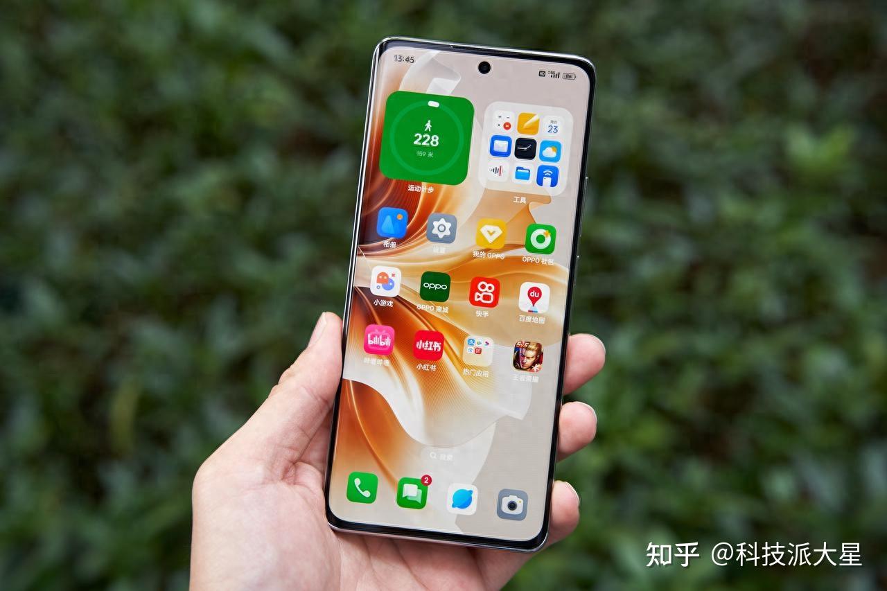 2024年最好的三款oppo手机都有高颜值和强配置价格良心用五年