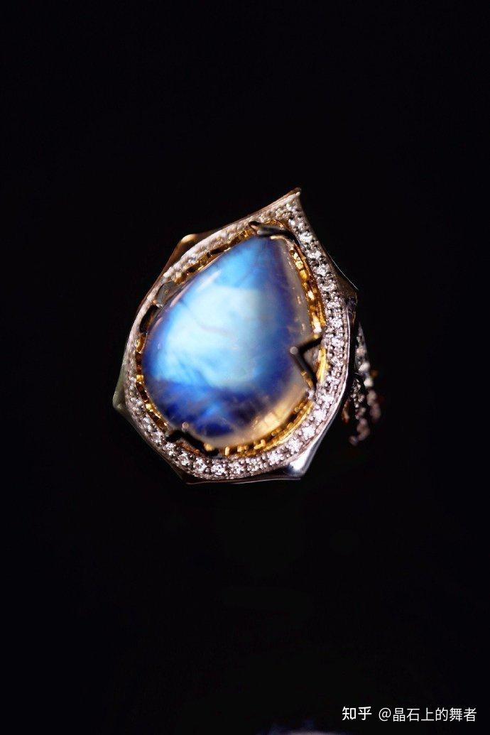 为什么刻面的月光石不太常见呢