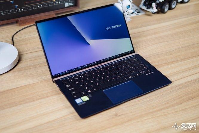 华硕灵耀u4300笔记本评测谁说轻薄本不能干