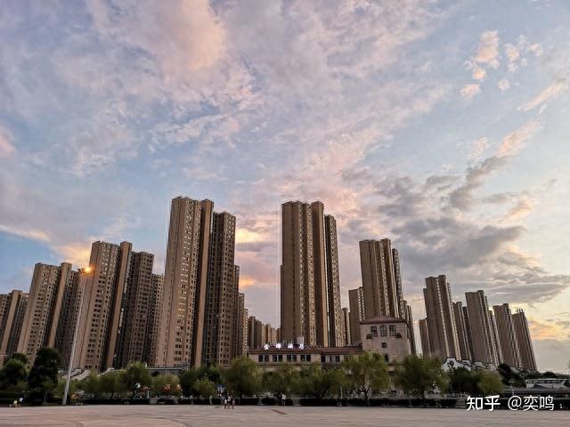 房子多到14亿人住不完,地方国资也在抛盘离场 - 知乎