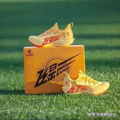 夏季碳板跑鞋推荐安踏李宁特步乔丹