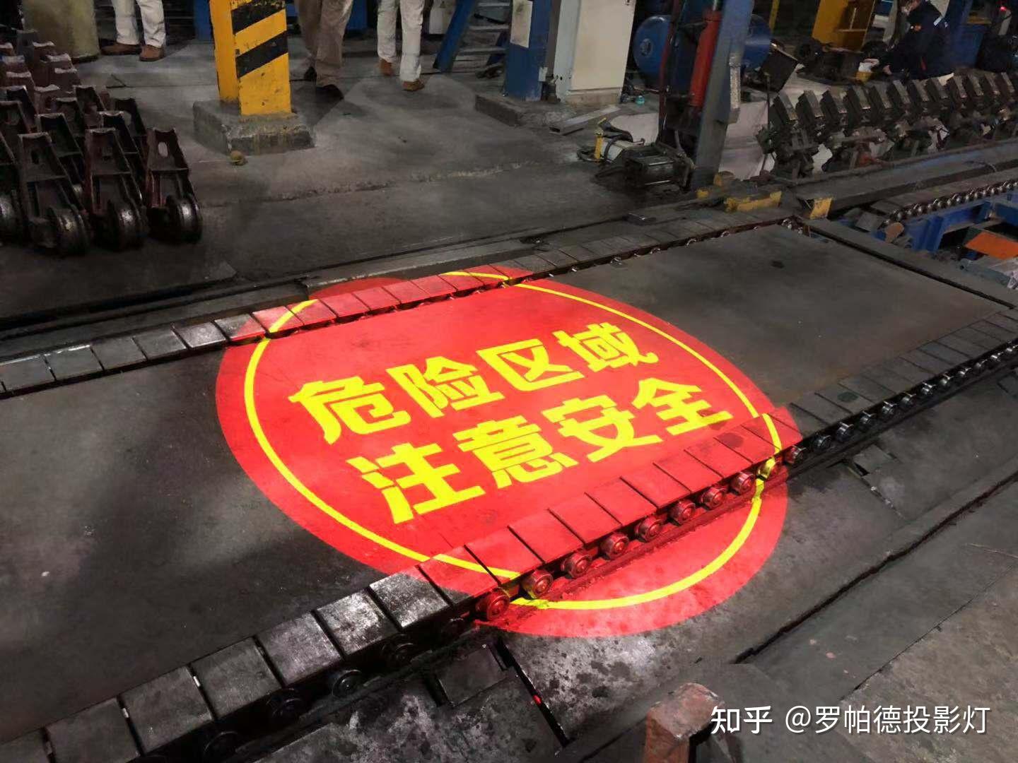 警示投影灯为扬州市宝应县居民的行车安全保驾护航