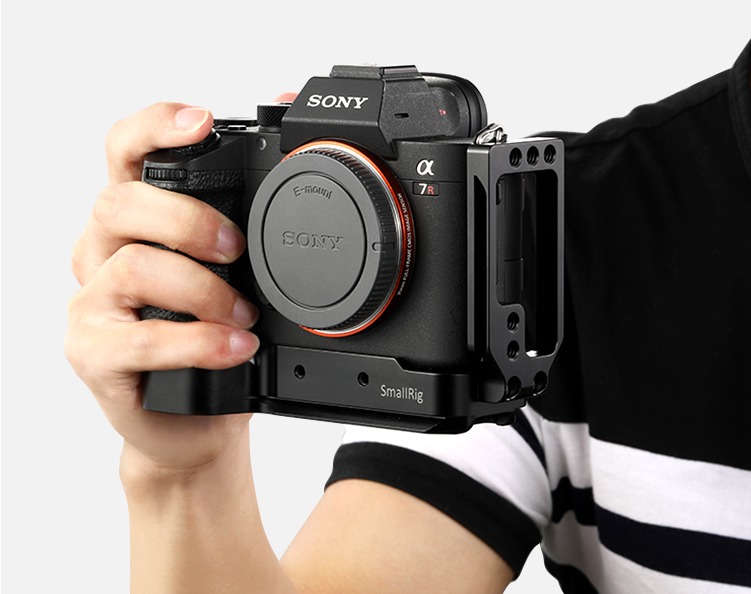 索尼a73达人玩出新花样稳定器监视器闪光灯麦克风等任意搭