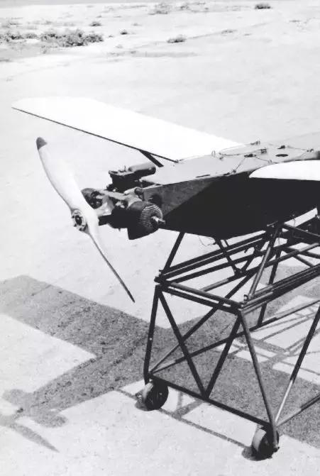 包括基于v-1的"共和国"jb-2/kvw-1"恶棍"(loon)以及诺斯罗普的jb-10"