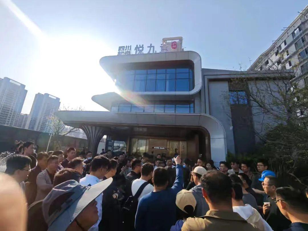 网友:四川邦泰来皖遭遇滑铁卢,东方雅颂先有价格背刺,后有质量问题被投诉! - 知乎