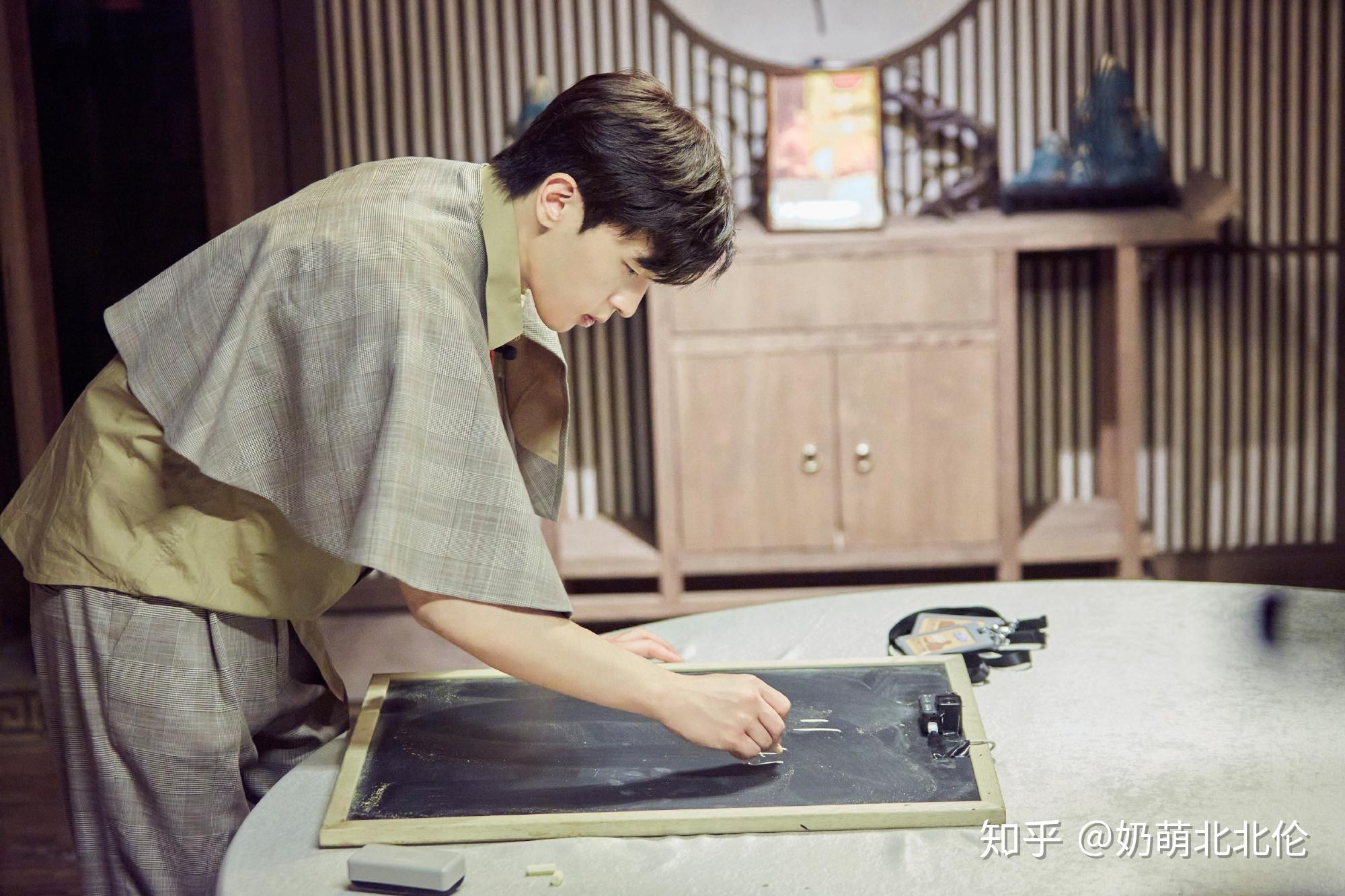 邓伦让人心动的每一个侧面