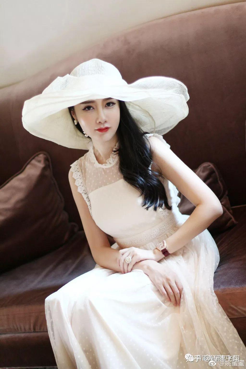 姚蜜蜜3年整形23次成抖音最美贵妇年入千万却每天炫富她到底什么来头