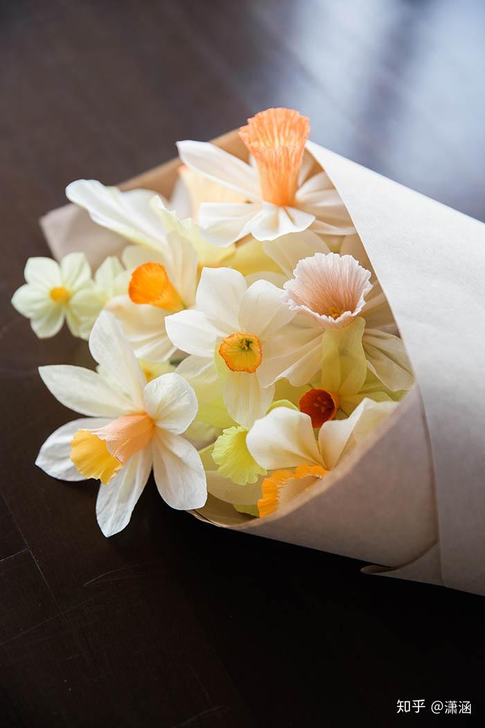 纸藤花皱纹纸水仙花图解教程