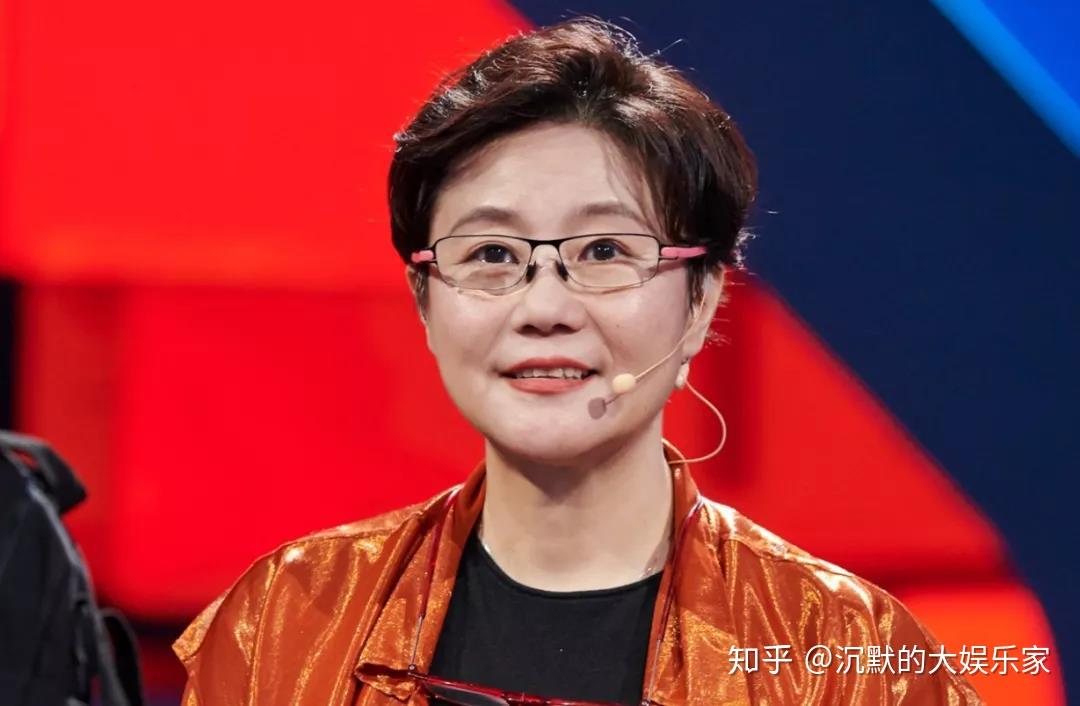 李少紅,女性導演代表人物,北影導演系科班出身,善於駕馭各種題材的