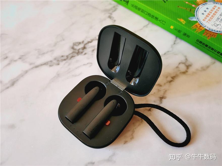 为音质加糖omthingairfreepods小方盒