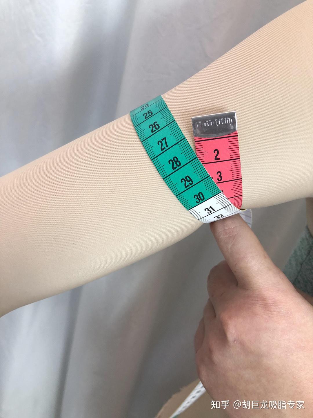 有经验的医生对吸脂量和吸脂层次必然严控,让皮肤不会因为皮下脂肪