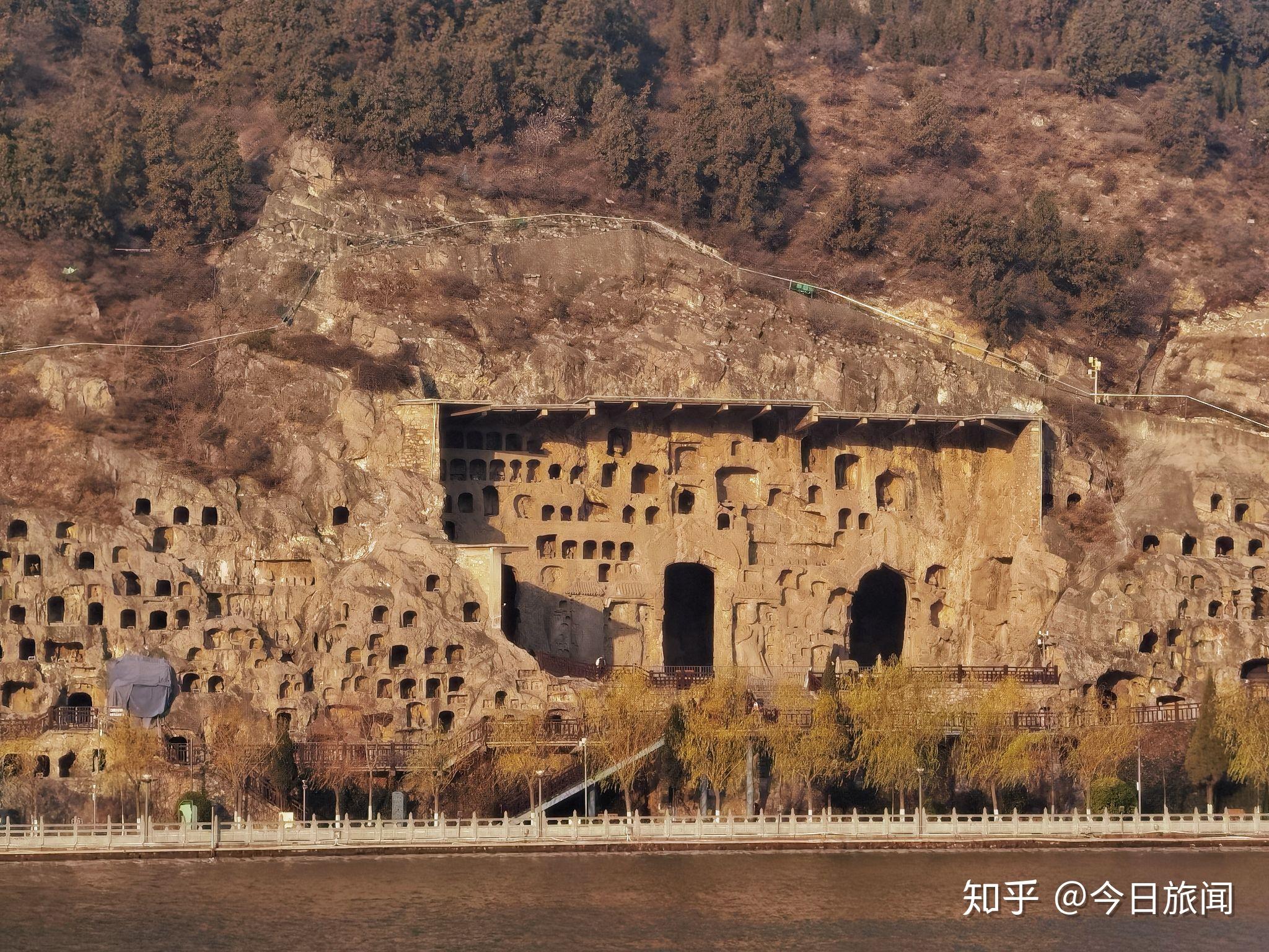 目睹河南这个5a景区的金光穿孔和日照西山奇观你要下一点功夫才行