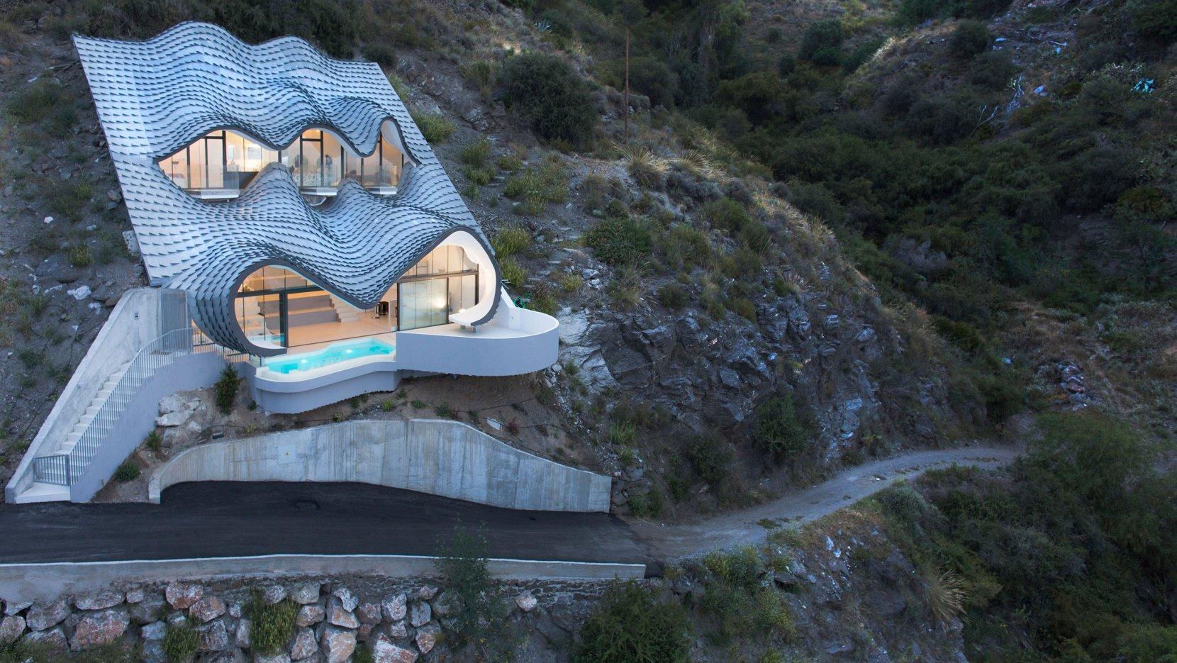 加利福尼亚州悬崖上的超级别墅-设计案例-建E室内设计网