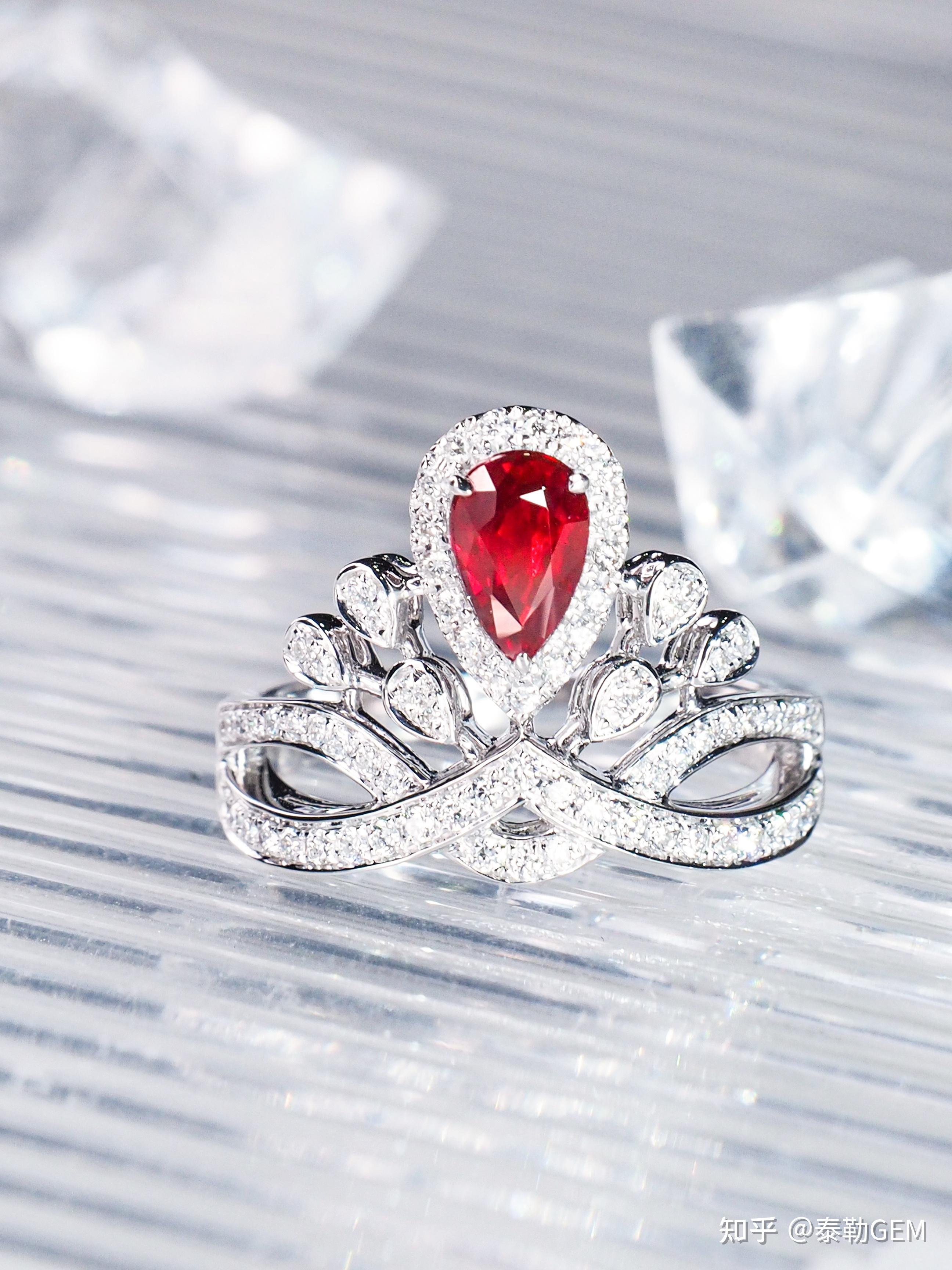 红宝石之花：Harry Winston Incredibles 红宝石项链 | iDaily Jewelry · 每日珠宝杂志