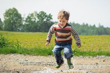 王名字大全男孩2个字 v2-da15b5f008fb77d5de9237ff78ec1ed7_b.jpg