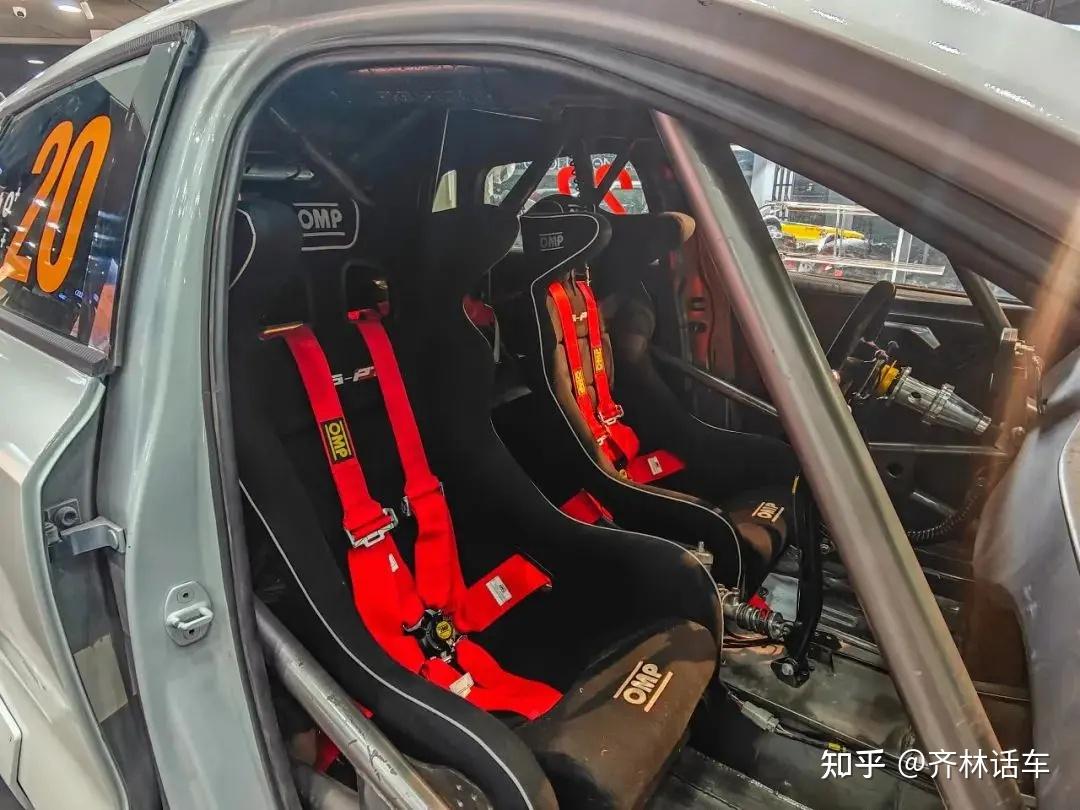 价值200万的奥迪a3带你飞驰人生