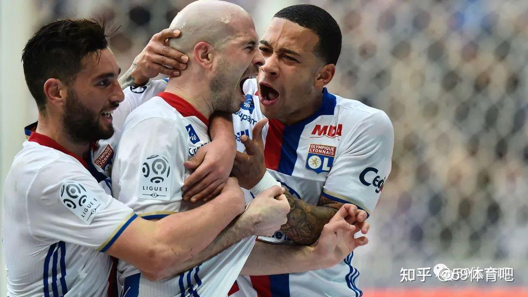 法甲焦点战洛里昂主场迎战里昂关键对决直播呈现精彩瞬间