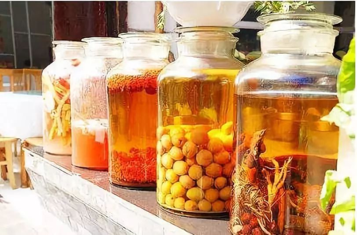 用这个泡酒,每天几口可治肾虚,腰膝酸软,对男人太好了!