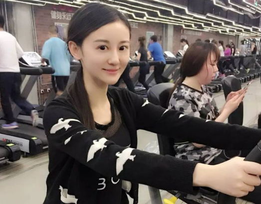 樊胜美现实版26岁全身溃烂去世生前养活8口人