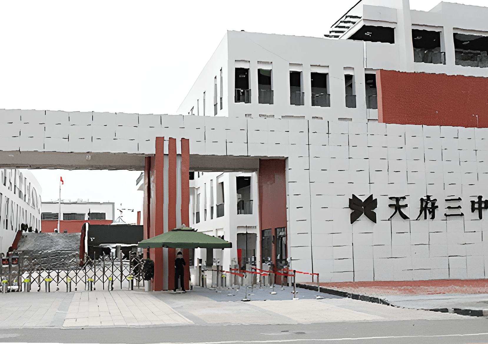 校园地下导光管光导照明系统自然采光照明成都天府三中