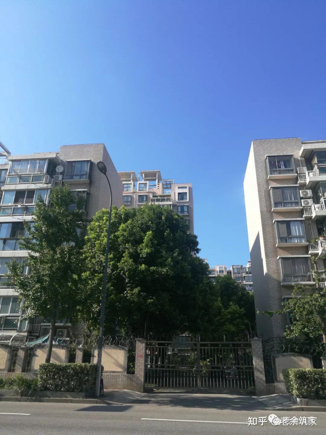 逸仙华庭,2006年商品房,小区环境视频,及区域简介 - 知乎