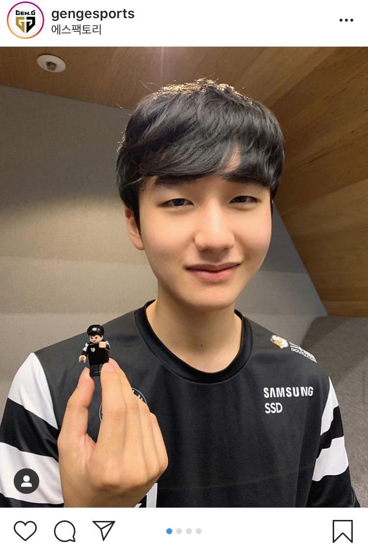 每日lol圈网友爆料小虎暂未续约小龙堡或将去rng