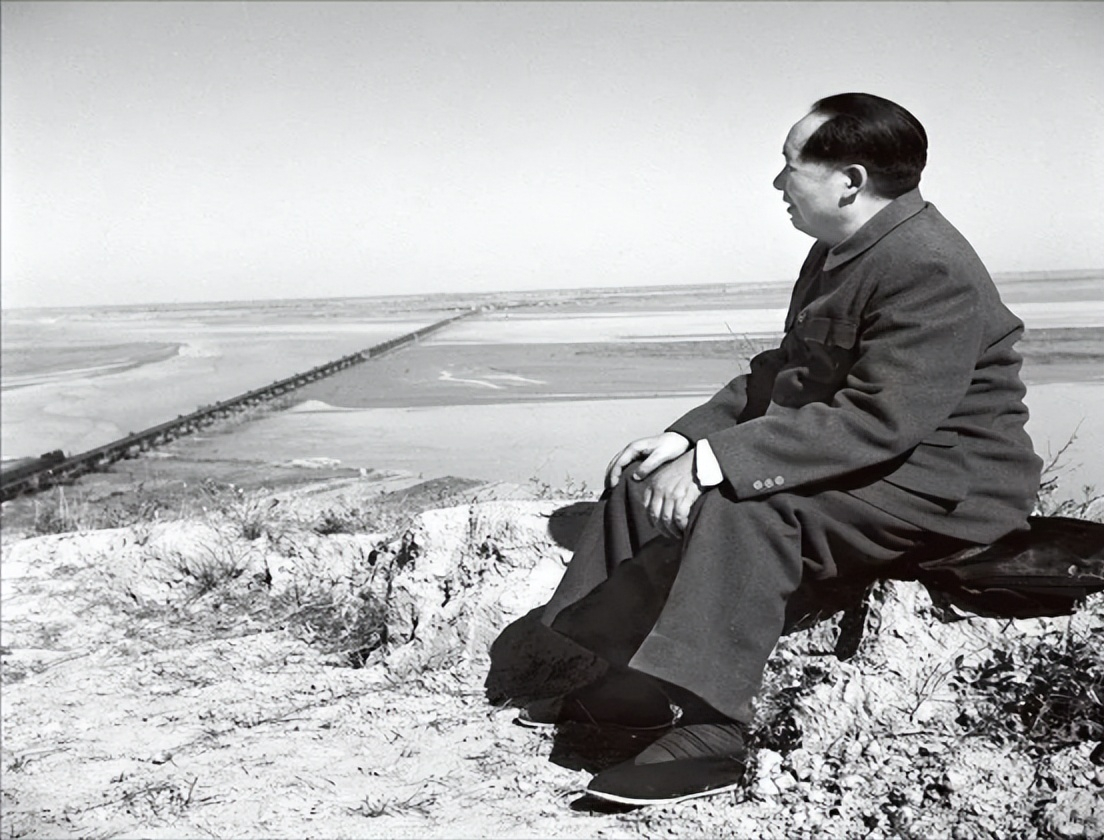 1971年林帅蒙古坠机,毛主席发出五连问,在座领导竟无一人敢应答 - 知乎