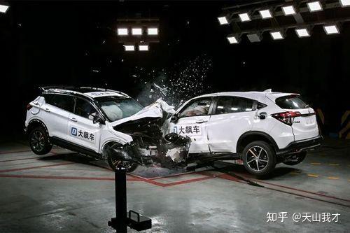 为什么两个物体等速对撞的破坏力会比单撞加倍呢? - 知乎