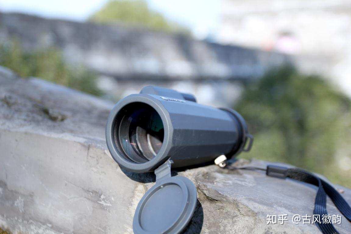 望远镜能看多少公里远 v2-db9cb4ad688d2a9c2435bd25ca96de3b_r.jpg