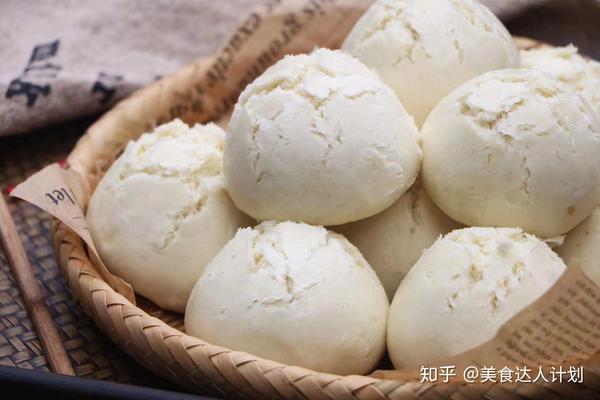 北方开花馒头,简单到不可思议,出锅又软又香,白口就能吃3个!