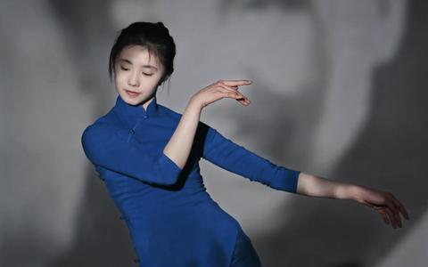 兰花指捻红尘似水 三尺红台万事入歌吹 刘浩存跳舞太好看了吧_哔哩