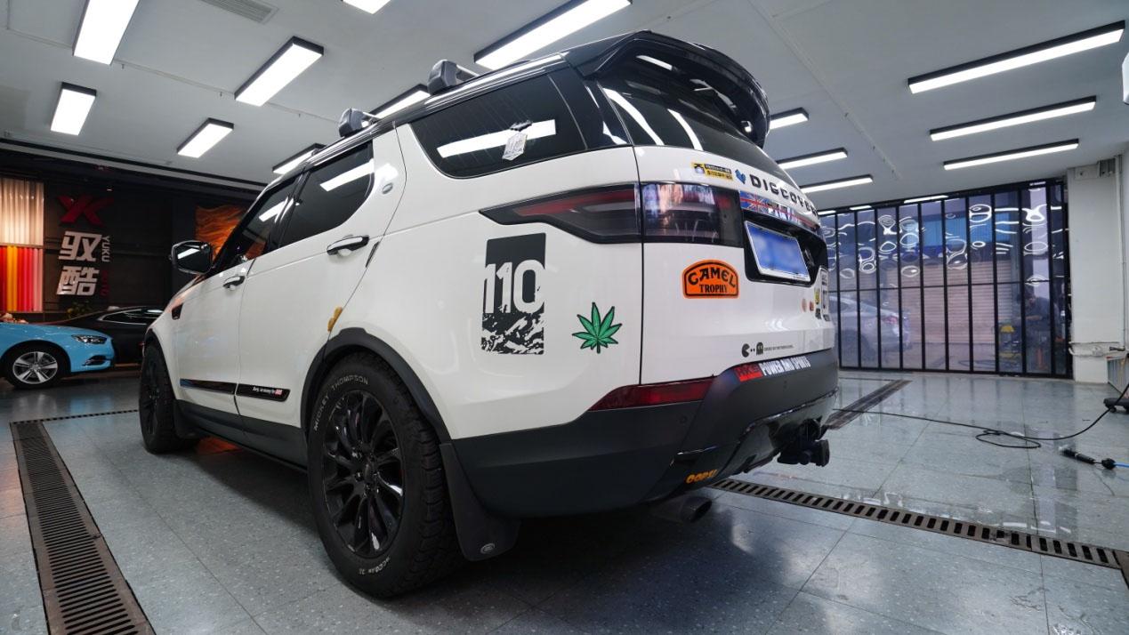 狂野的英伦格调路虎发现白色改白色