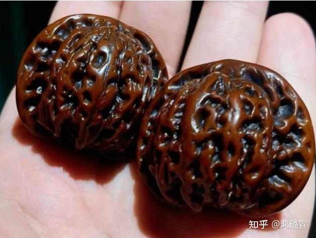 30年的文玩核桃真的能卖出一个高价格么？看完你就明白了！ - 知乎