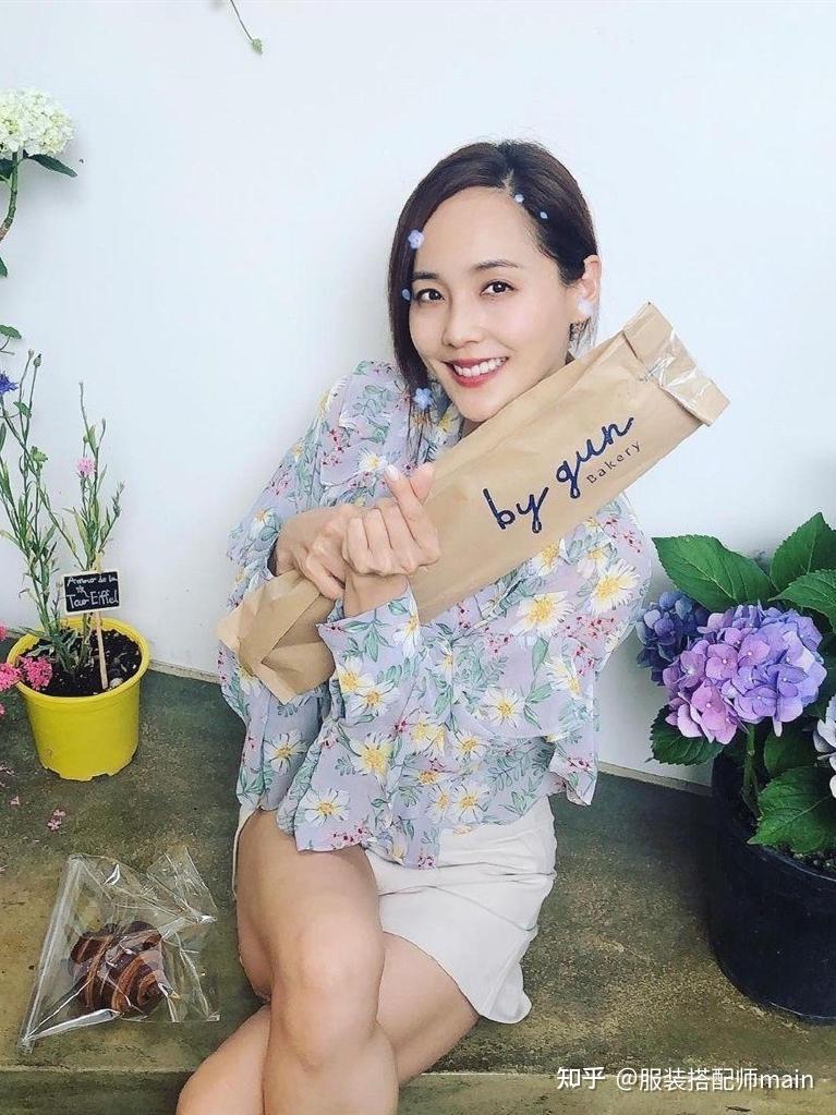 从国民顶流爱豆到顶楼吴允熙40岁柳真依旧是颜值扛把子