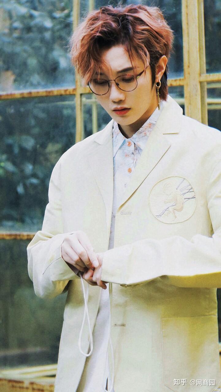 swin组合蔡徐坤成顶流刘也现团队即将解散2人参加创造营