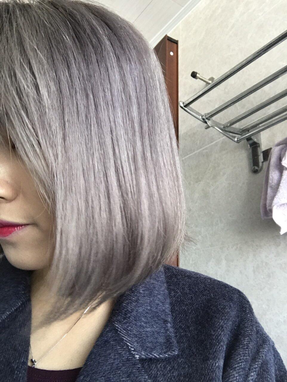 把头发染成奶奶灰是怎样一种体验?