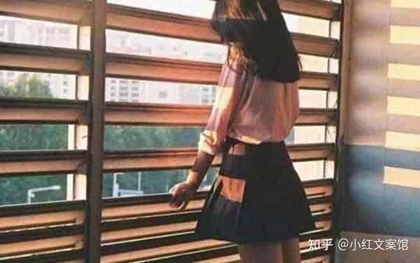 伤感文案扎心语录图片(爱情伤感文案扎心语录)