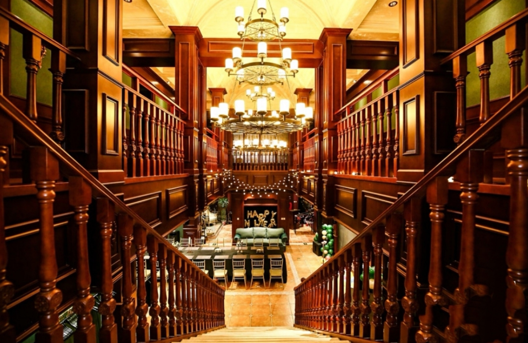 5,名称:55chomeparty别墅轰趴地址:燕郊圣得花园人数:30-80人亮点:这